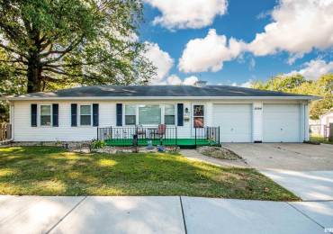 2504 DOWNS Circle, West Peoria, Illinois, 3 Bedrooms Bedrooms, ,2 BathroomsBathrooms,Residential,For Sale,DOWNS,RMAPA1255306