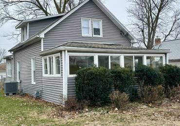 2008 SPRUCE Street, Quincy, Illinois, 3 Bedrooms Bedrooms, ,1 BathroomBathrooms,Residential,For Sale,SPRUCE,RMACA1033779