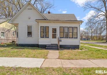 1030 15TH Street, Springfield, Illinois, 2 Bedrooms Bedrooms, ,1 BathroomBathrooms,Residential,For Sale,15TH,RMACA1028533