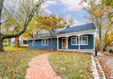 423 STONEGATE Road, Peoria, Illinois, 3 Bedrooms Bedrooms, ,2 BathroomsBathrooms,Residential,For Sale,STONEGATE,RMAPA1253075