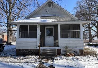 633 MADISON Street, Macomb, Illinois, 2 Bedrooms Bedrooms, ,1 BathroomBathrooms,Residential,For Sale,MADISON,RMAPA1255403