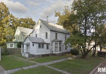 236 CHERRY Street, Centralia, Illinois, ,Residential Income,For Sale,CHERRY,RMAEB456395