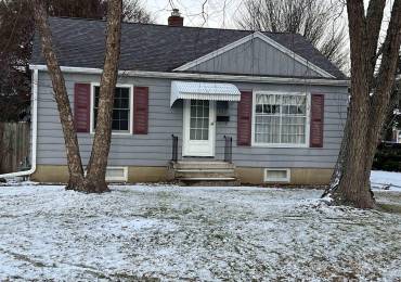 1801 CLAY Street, Galesburg, Illinois, 2 Bedrooms Bedrooms, ,1 BathroomBathrooms,Residential,For Sale,CLAY,RMACA1033907