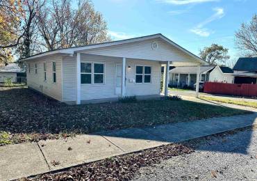 423 ELM Street, Harrisburg, Illinois, 3 Bedrooms Bedrooms, ,1 BathroomBathrooms,Residential,For Sale,ELM,RMAEB455908