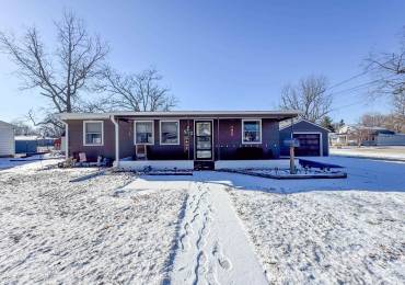 802 ELM Street, Galesburg, Illinois, 2 Bedrooms Bedrooms, ,1 BathroomBathrooms,Residential,For Sale,ELM,RMAPA1255486