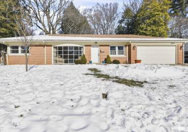 2019 GREENBRIAR Road, Springfield, Illinois, 3 Bedrooms Bedrooms, ,2 BathroomsBathrooms,Residential,For Sale,GREENBRIAR,RMACA1033938