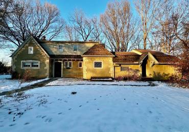 1424 COLE Court, Peoria, Illinois, 4 Bedrooms Bedrooms, ,3 BathroomsBathrooms,Residential,For Sale,COLE,RMAPA1255511