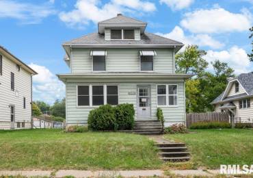 2026 MARQUETTE Street, Davenport, Iowa, 4 Bedrooms Bedrooms, ,1 BathroomBathrooms,Residential,For Sale,MARQUETTE,RMAQC4256709