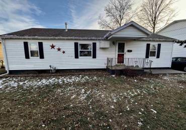 1006 2ND Street, Aledo, Illinois, 3 Bedrooms Bedrooms, ,1 BathroomBathrooms,Residential,For Sale,2ND,RMAQC4259802