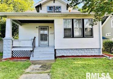 4535 14TH Avenue, Rock Island, Illinois, 4 Bedrooms Bedrooms, ,2 BathroomsBathrooms,Residential,For Sale,14TH,RMAQC4259821