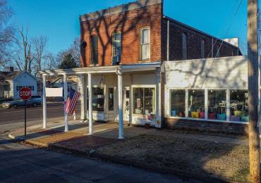 215 5TH Street, Metropolis, Illinois, ,Commercial Sale,For Sale,5TH,RMAEB456467