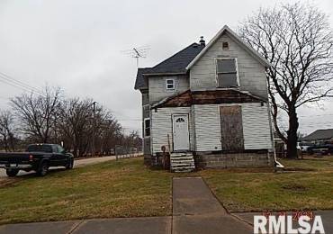 1201 9TH Avenue South, Clinton, Iowa, 3 Bedrooms Bedrooms, ,2 BathroomsBathrooms,Residential,For Sale,9TH,RMAQC4259848