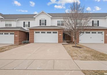 4446 SLATE CREEK Drive, Bettendorf, Iowa, 3 Bedrooms Bedrooms, ,3 BathroomsBathrooms,Residential,For Sale,SLATE CREEK,RMAQC4259889