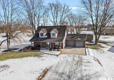 12162 Cotton Hill Road, Pawnee, Illinois, 3 Bedrooms Bedrooms, ,2 BathroomsBathrooms,Residential,For Sale,Cotton Hill,RMACA1034061