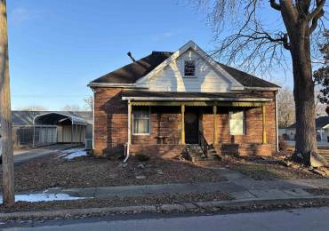 909 MADISON Street, Marion, Illinois, 3 Bedrooms Bedrooms, ,1 BathroomBathrooms,Residential,For Sale,MADISON,RMAEB456519