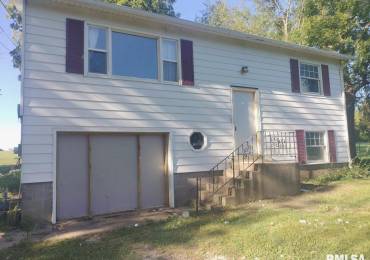 214 3RD Street, Cambridge, Illinois, 4 Bedrooms Bedrooms, ,1 BathroomBathrooms,Residential,For Sale,3RD,RMAQC4259954