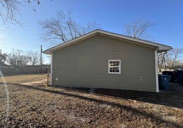 407 LOGAN Street, DeSoto, Illinois, 4 Bedrooms Bedrooms, ,1 BathroomBathrooms,Residential,For Sale,LOGAN,RMAQC4259996