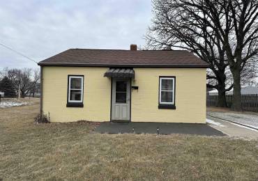 1006 9TH Street, Kewanee, Illinois, 1 Bedroom Bedrooms, ,1 BathroomBathrooms,Residential,For Sale,9TH,RMAQC4259995