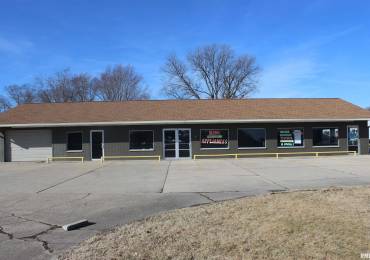 2501 BROADWAY Highway, Salem, Illinois, ,Commercial Sale,For Sale,BROADWAY,RMAEB456636