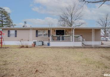 310 WHITE OAK Drive, Morton, Illinois, 2 Bedrooms Bedrooms, ,2 BathroomsBathrooms,Manufactured In Park,For Sale,WHITE OAK,RMAPA1255850