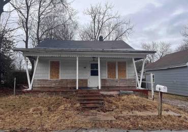 510 Kennicott Street, Carbondale, Illinois, 2 Bedrooms Bedrooms, ,1 BathroomBathrooms,Residential,For Sale,Kennicott,RMAEB452149