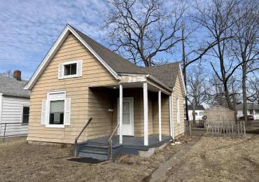 1830 GALE Avenue, Peoria, Illinois, 1 Bedroom Bedrooms, ,1 BathroomBathrooms,Residential,For Sale,GALE,RMAPA1255029