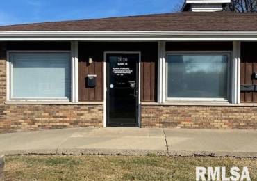 2020 BROADWAY Street, Mt Vernon, Illinois, ,Commercial Lease,For Rent,BROADWAY,RMAEB456779