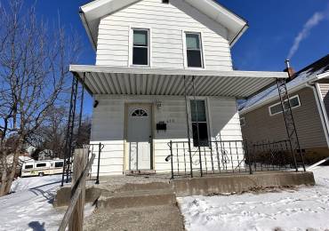 630 12TH Street, Davenport, Iowa, 2 Bedrooms Bedrooms, ,1 BathroomBathrooms,Residential Lease,For Rent,12TH,RMAQC4260551