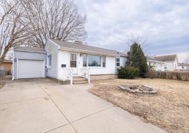 1504 CAPITOL Street, Pekin, Illinois, 3 Bedrooms Bedrooms, ,2 BathroomsBathrooms,Residential,For Sale,CAPITOL,RMAPA1255891