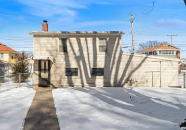 453 18TH Avenue, East Moline, Illinois, 2 Bedrooms Bedrooms, ,1 BathroomBathrooms,Residential,For Sale,18TH,RMAQC4260644