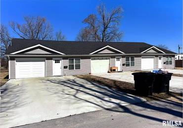 1404 Prairie Street, Marion, Illinois, ,Residential Income,For Sale,Prairie,RMAEB456912