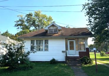 307 ELM Street, Salem, Illinois, 2 Bedrooms Bedrooms, ,1 BathroomBathrooms,Residential,For Sale,ELM,RMAEB456992