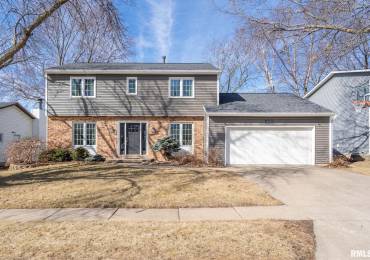 4525 ASPEN HILLS Circle, Bettendorf, Iowa, 4 Bedrooms Bedrooms, ,2 BathroomsBathrooms,Residential,For Sale,ASPEN HILLS,RMAQC4261004