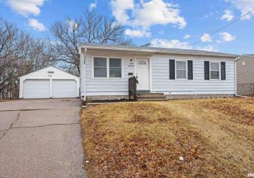 3922 8TH Street, East Moline, Illinois, 3 Bedrooms Bedrooms, ,1 BathroomBathrooms,Residential,For Sale,8TH,RMAQC4261011