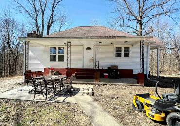 875 Jim Town Loop, Anna, Illinois, 2 Bedrooms Bedrooms, ,1 BathroomBathrooms,Residential,For Sale,Jim Town,RMAEB457012