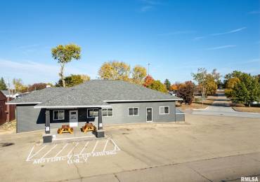 312 WASHINGTON Boulevard, Camanche, Iowa, ,Commercial Sale,For Sale,WASHINGTON,RMAQC4261052