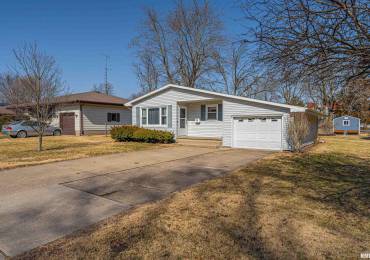 1566 Pulaski Street, Lincoln, Illinois, 3 Bedrooms Bedrooms, ,1 BathroomBathrooms,Residential,For Sale,Pulaski,RMACA1034883