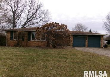 2216 CRESTVIEW Drive, Pekin, Illinois, 2 Bedrooms Bedrooms, ,2 BathroomsBathrooms,Residential,For Sale,CRESTVIEW,RMAPA1256395