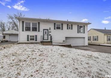 3223 16TH Street, Davenport, Iowa, 4 Bedrooms Bedrooms, ,1 BathroomBathrooms,Residential,For Sale,16TH,RMAQC4260608