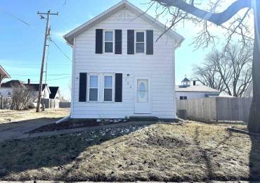 102 LONG Avenue, Lost Nation, Iowa, 2 Bedrooms Bedrooms, ,1 BathroomBathrooms,Residential,For Sale,LONG,RMAQC4261092