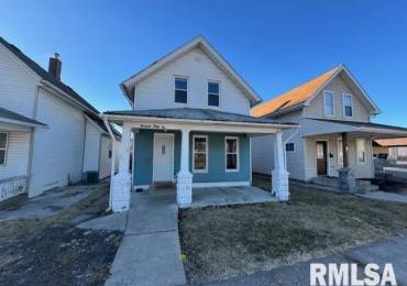 1931 4TH Street, Davenport, Iowa, 3 Bedrooms Bedrooms, ,1 BathroomBathrooms,Residential,For Sale,4TH,RMAQC4261110