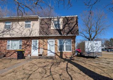 21 MANOR Drive, Park View, Iowa, 2 Bedrooms Bedrooms, ,1 BathroomBathrooms,Residential,For Sale,MANOR,RMAQC4261124