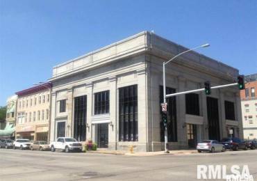 300 BRADY Street, Davenport, Iowa, ,Commercial Lease,For Rent,BRADY,RMAQC4261151