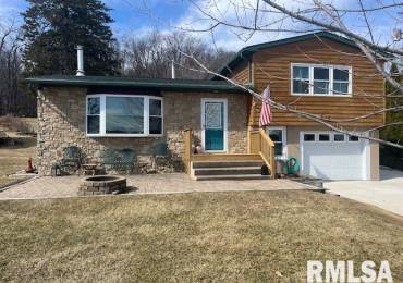 1128 CODY Road, Le Claire, Iowa, 2 Bedrooms Bedrooms, ,1 BathroomBathrooms,Residential,For Sale,CODY,RMAQC4261145