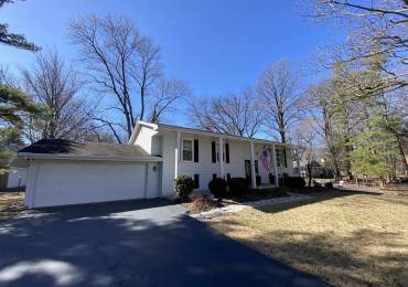 6109 WICKWOOD Road, Peoria, Illinois, 4 Bedrooms Bedrooms, ,2 BathroomsBathrooms,Residential,For Sale,WICKWOOD,RMAPA1256434