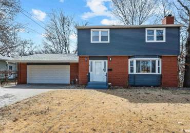 2107 3RD Street B, East Moline, Illinois, 3 Bedrooms Bedrooms, ,1 BathroomBathrooms,Residential,For Sale,3RD,RMAQC4261217