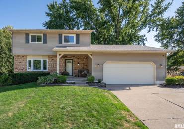 2525 EASTBERRY Court, Bettendorf, Iowa, 4 Bedrooms Bedrooms, ,3 BathroomsBathrooms,Residential,For Sale,EASTBERRY,RMAQC4261230