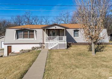 3222 US Route 67, Milan, Illinois, 3 Bedrooms Bedrooms, ,2 BathroomsBathrooms,Residential,For Sale,US Route 67,RMAQC4261276