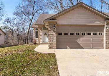 17 CHERRY Hill, Hampton, Illinois, 2 Bedrooms Bedrooms, ,2 BathroomsBathrooms,Residential,For Sale,CHERRY,RMAQC4261277