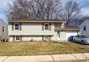 2616 56TH Street, Davenport, Iowa, 3 Bedrooms Bedrooms, ,2 BathroomsBathrooms,Residential,For Sale,56TH,RMAQC4261289